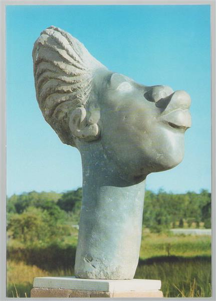 Zimbabwe stone sculpture : National Botanical Institute, Kirstenbosch, Cape Town, South Africa, 1997.