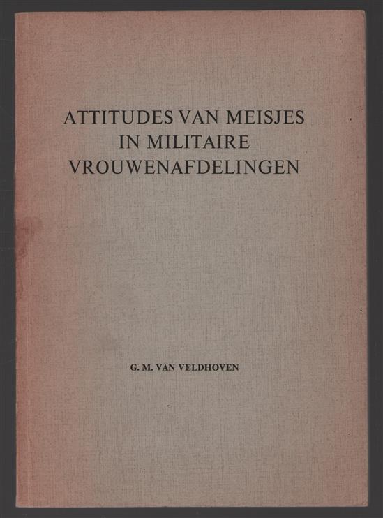 Attitudes van meisjes in militaire vrouwenafdelingen