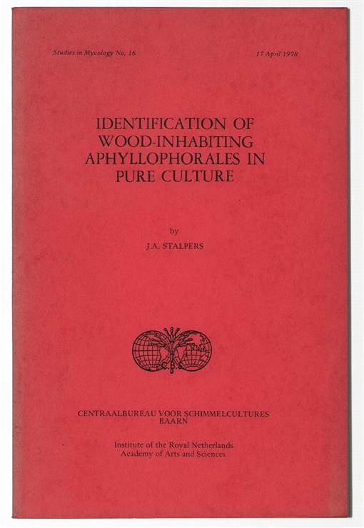 Identification of wood-inhabiting Aphyllophorales in pure culture