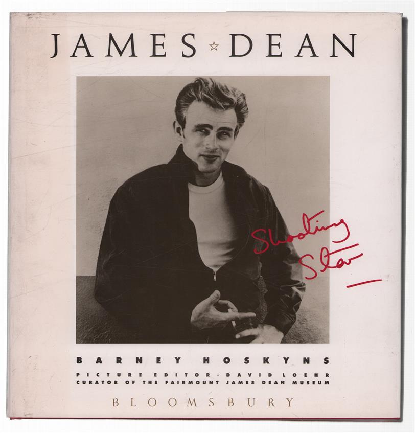 James Dean : shooting star