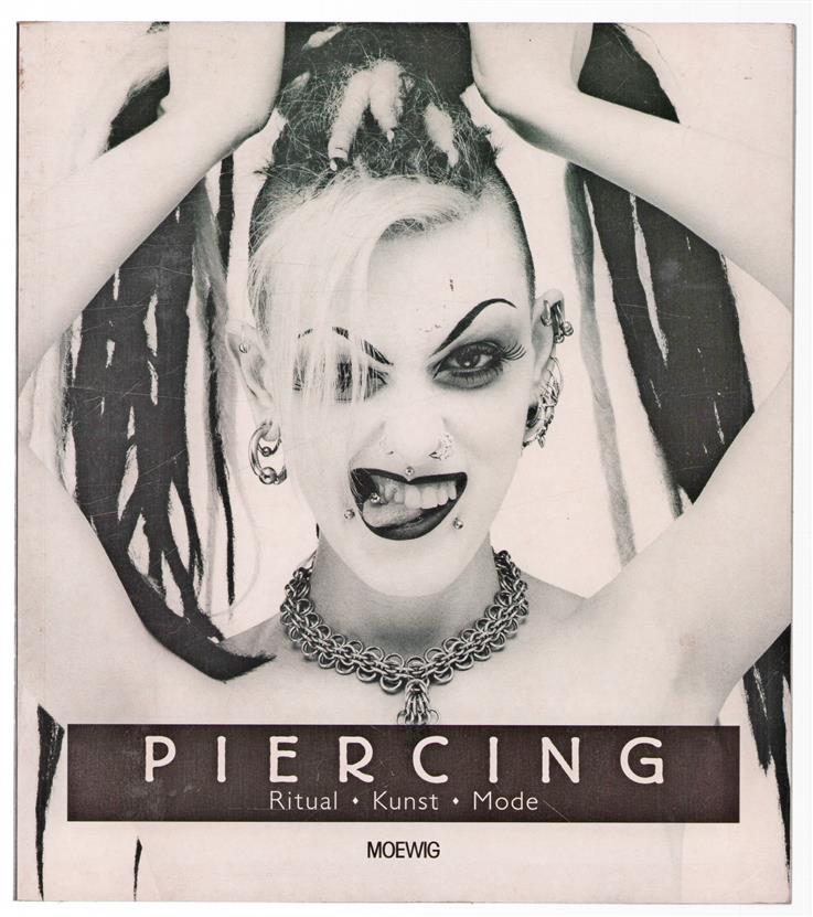 Piercing Ritual - Kunst - Mode