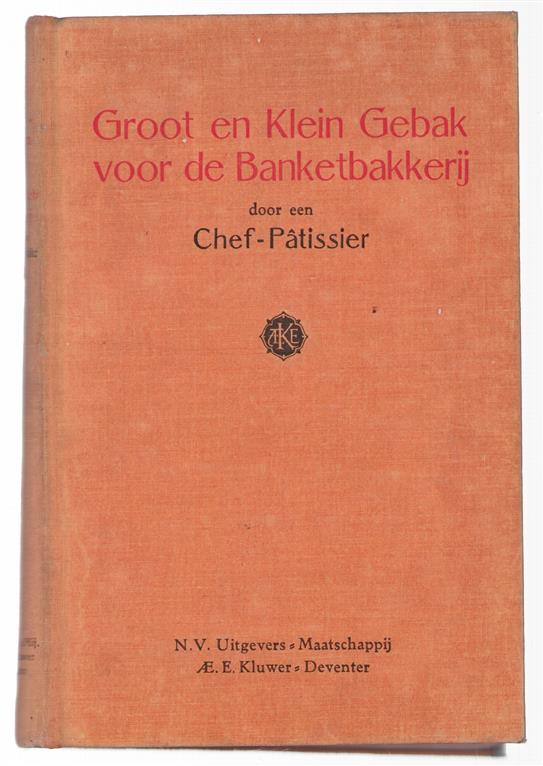 Groot en klein gebak voor de banketbakkerij